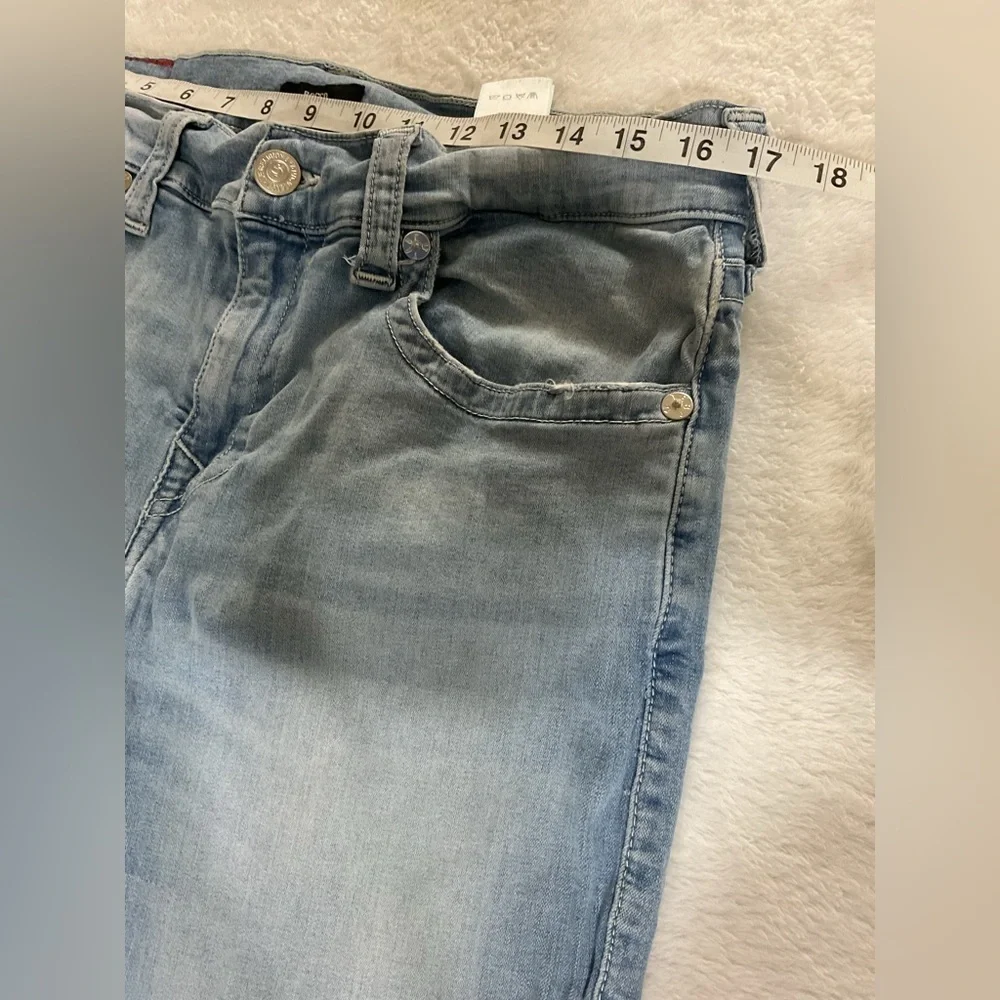 Men's Light Blue Jeans